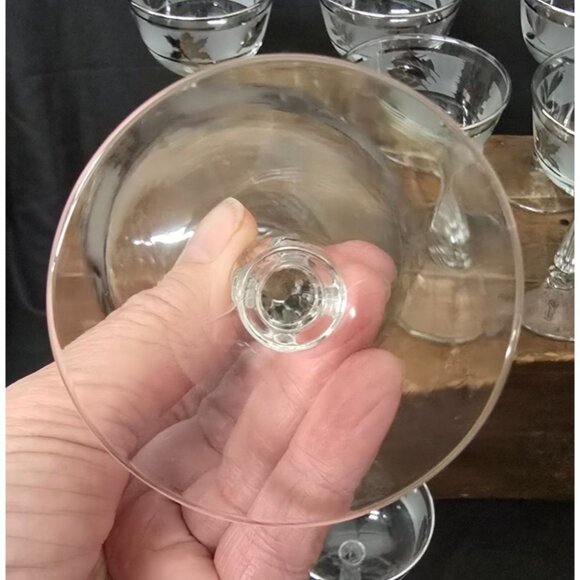Set of 7 Vintage Libbey 5" Champagne Glasses Silver Foliage Design MCM - Picture 7 of 8